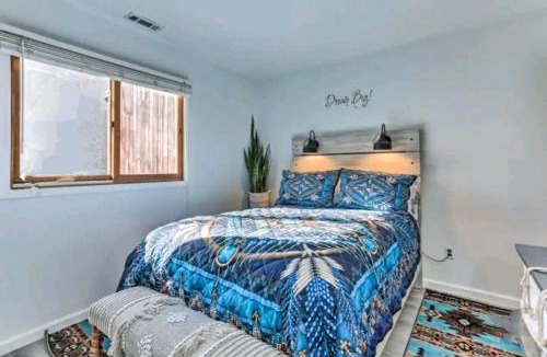 Vernon Apartment | Great Gorge-ous condo