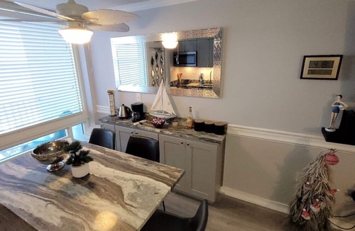 Lenox Park Condo | GREAT LOCATION- 1 BR/2 Bath Direct Oceanfront Condo- Free Wi-Fi new up date
