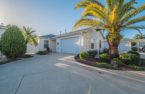 Virginia Trace House | Great Location! Near Lake Sumter Landing!