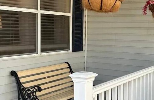 Lady Lake House | Great Location!