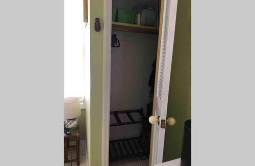 Historic Seaport Apartment | Great Old Town Location, Steps from Mallory Square