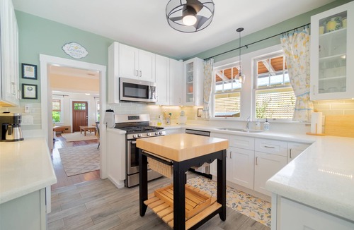 Grandview Heights House | Great Pool House/Walk to Convention Center and Downtown