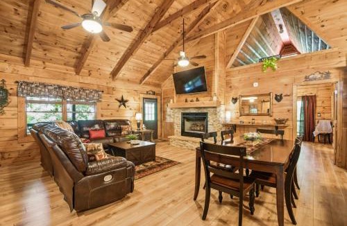 Kodak House | Great Smoky Mountain, Hot Tub, Mins to Dollywood