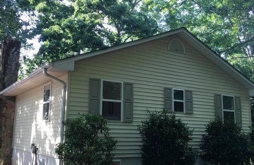 Lavonia House | GREAT VIEW/SETTING! - Deep Water, Sleeps 8, pet friendly, near I-85
