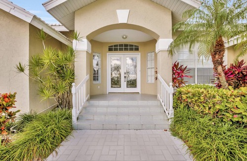 Marco Island House | Great Water View 4/2 Pool House With Tiki Bar On Marco Island