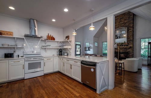 Eatonton House | Great Waters Oasis Luxury Lakefront Home Stunning Views