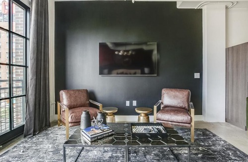 Old Fourth Ward Apartment | Green with Envy by Atlanta Luxury Rentals