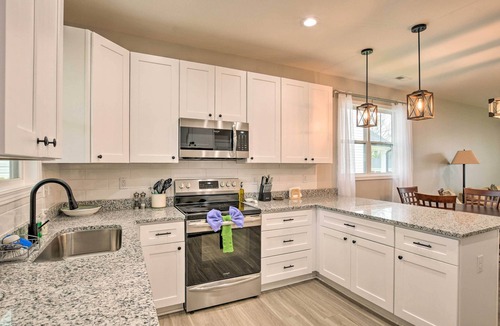 Greenville House | Greenville House w/Covered Patio, 2 Mi to Dtwn!