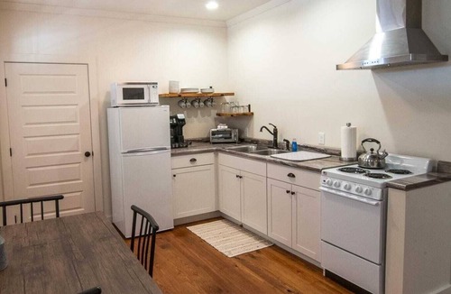 Altamont Cabin | Greeter Falls Lodge Suite 5
