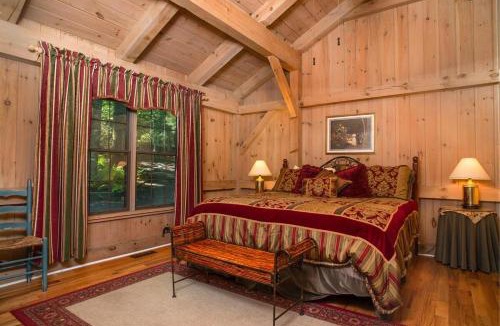 Brevard House | Grey Haven Cabin · Grey Haven Cabin in Connestee Falls