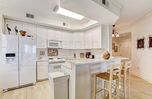 Amelia City Condo | Ground floor unit in gated community. Tastefully decorated and located on southern end of Island.