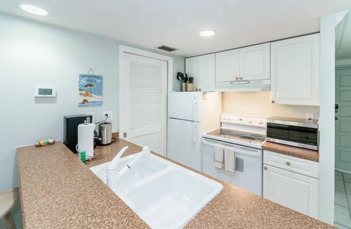 Sawgrass Condo | Ground Floor Convenient Gated condo at Beach Sawgrass - Pet Friendly!