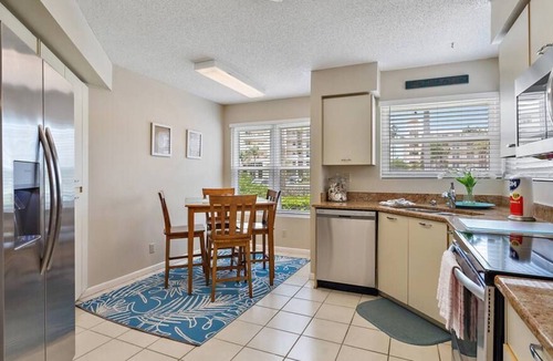 St. Petersburg Condo | Ground Floor Vista Verde West 5-133