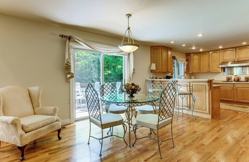 Ridgewood Estates House | Group-Friendly Mtn Estate 2 Mi to Dtwn Waynesville