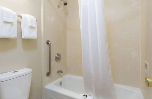 Florida Central Atlantic Coast House | Group Theme Park Adventure! 2 Spacious Units, Free Shuttle, Restaurant, Pool