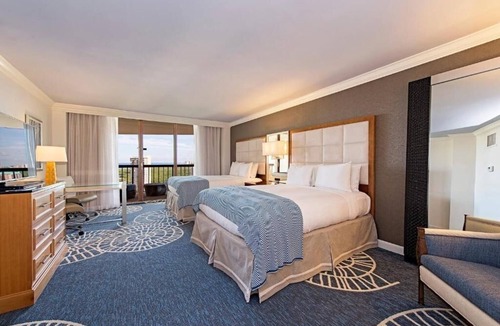 Pelican Bay Resort | Groups Best Choice: Room w/Gulf View Ideal for Family Fun in Beach Resort