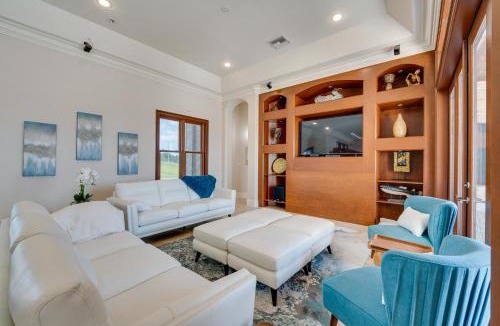 Groveland House | Groveland Home with Pool Luxurious Lakefront Oasis!