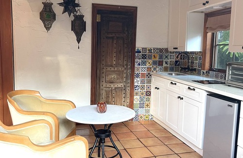 Northeast Coconut Grove House | Guest Casita in Coconut Grove a block from Biscayne Bay,Charming Spanish Style!