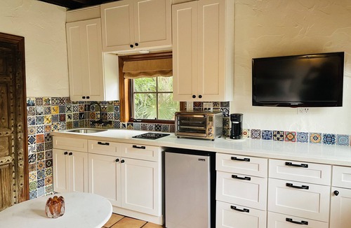 Northeast Coconut Grove House | Guest Casita in Coconut Grove a block from Biscayne Bay,Charming Spanish Style!