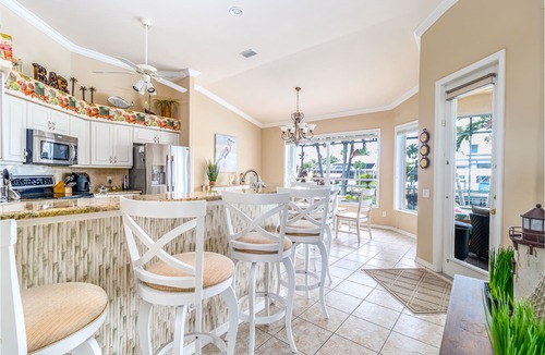Pelican House | Gulf access, 3 bedroom +den, 3 bathroom, family friendly home, quiet cul-de-sac