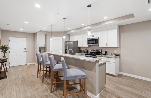 Yacht Club Condo | Gulf Access with Boat Slip, Heated Saltwater Pool - Bacino Vistas #206 + #208 - Roelens