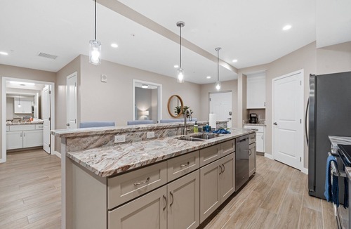 Yacht Club Condo | Gulf Access with Boat Slip, Heated Saltwater Pool - Bacino Vistas #206 + #208 - Roelens