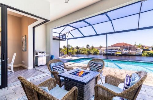 Burnt Store House | Gulf Coast Retreat 3BR Waterfront with Heated Pool