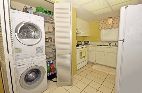 Englewood Condo | Gulf Front Hideaway - 2 bedrooms