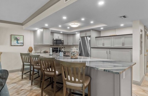 Sanibel Condo | Gulf-Front Luxury Condo | Stunning Views & Direct Beach Access on Sanibel