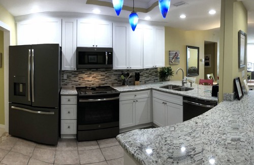 Navarre Beach Condo | Gulf Front! Pool! 3 En-suites! Million Dollar View! Lg Pool! Free Beach Service!