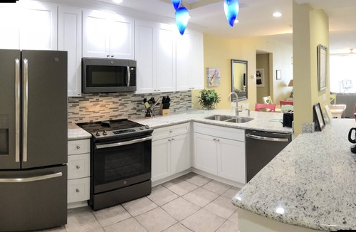 Navarre Beach Condo | Gulf Front! Pool! 3 En-suites! Million Dollar View! Lg Pool! Free Beach Service!