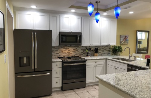 Navarre Beach Condo | Gulf Front! Pool! 3 En-suites! Million Dollar View! Lg Pool! Free Beach Service!