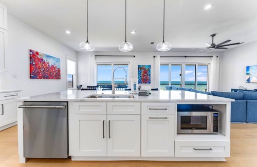 Treasure Beach Village House | Gulf Front, Private Pool, 5 BR Sleeps 14 Custom Built Home
