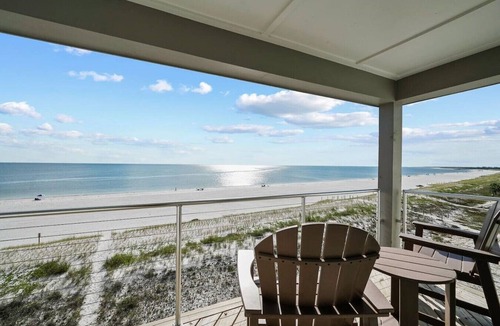Mexico Beach House | Gulf front, Private Pool, 7 bed, pet friendly, fire pit, sleeps 24