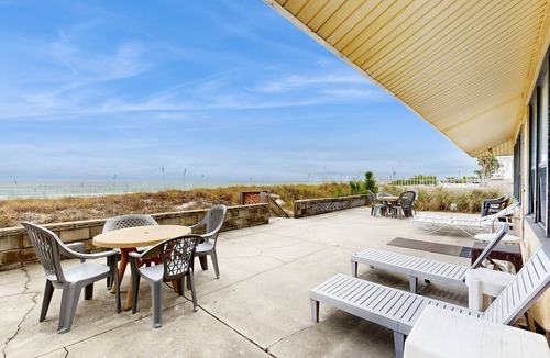 Bahama Beach Apartment | Gulf-front studio with direct beach access, high-speed WiFi, and central AC