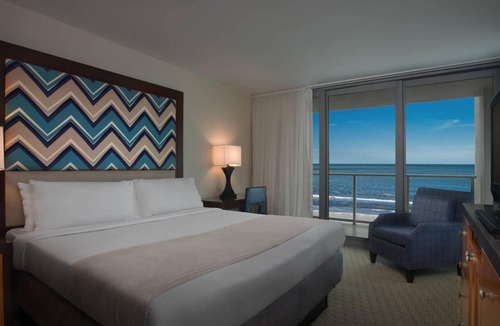Marco Island Villa | Gulf Side at Marriott's Crystal Shores Marco Island