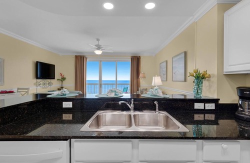 Bahama Beach Condo | GULFFRONT 2-1007 West! Enjoy Free Beach Service and Activities!