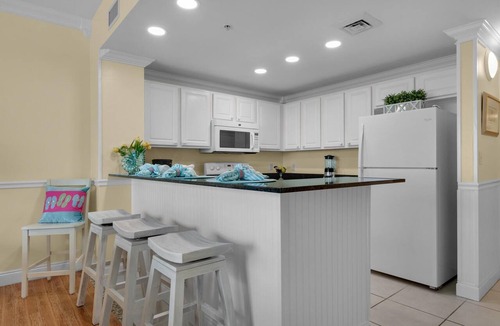 Bahama Beach Condo | GULFFRONT 2-1007 West! Enjoy Free Beach Service and Activities!