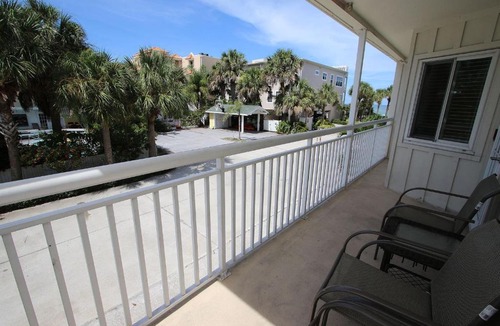 Indian Rocks Beach Apartment | Gulfside Villas by Florida Lifestyle Vacation Rentals