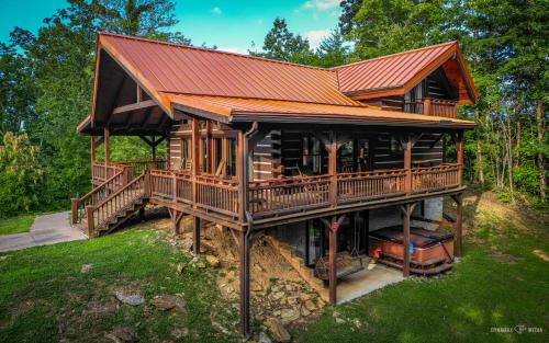 Sevierville Ski Chalet | Halfway to Heaven