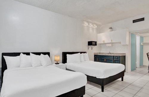 Hallandale Beach Apartment | Hallandale Beach Pool Hollywood North Beach Park