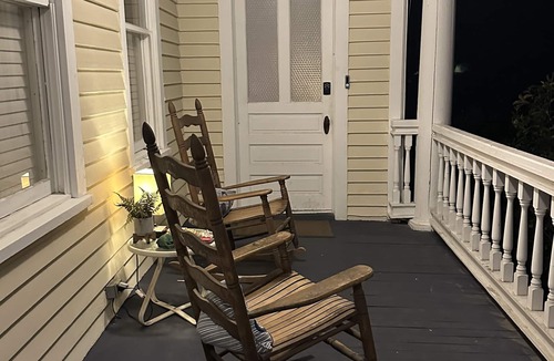 Sumter Apartment | Hampton Historic District Colonial Downtown