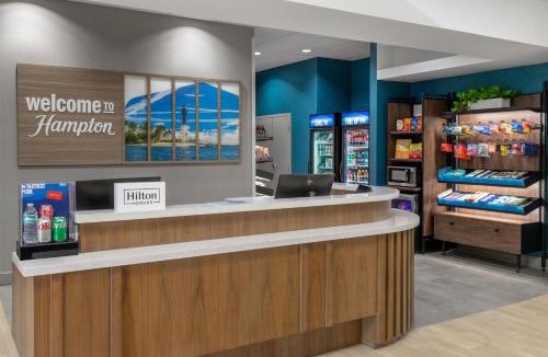 Coconut Creek Hotel | Hampton Inn and Suites Coconut Creek