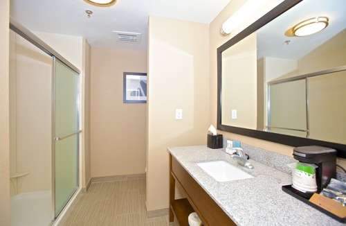 McDonough Hotel | Hampton Inn Atlanta McDonough