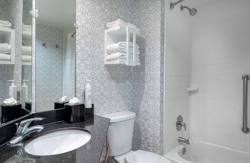 Nottingham Hotel | Hampton Inn Baltimore/White Marsh