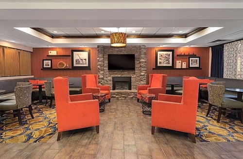 Bristol Hotel | Hampton Inn Bristol