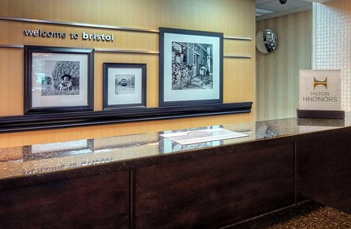 Bristol Hotel | Hampton Inn Bristol