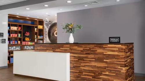 Eastwick Hotel | Hampton Inn by Hilton Philadelphia International Airport