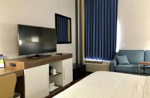 Spring Hill Hotel | Hampton Inn by Hilton Spring Hill
