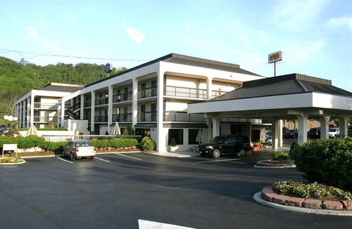 Dalton Hotel | Hampton Inn Dalton